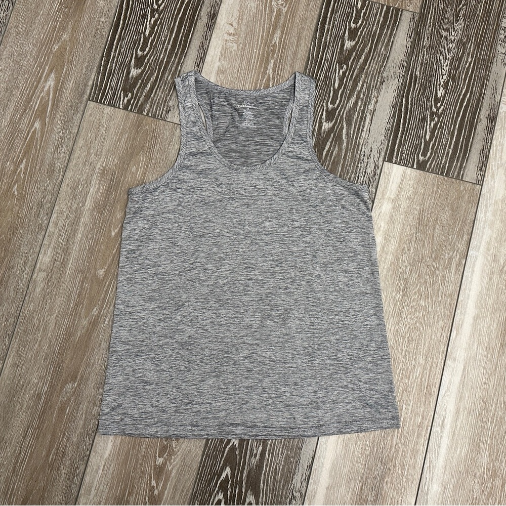 NWOT!  Real Essentials Sz M Racerback Tank Top Dry Fit Space Dye Gray / Silver